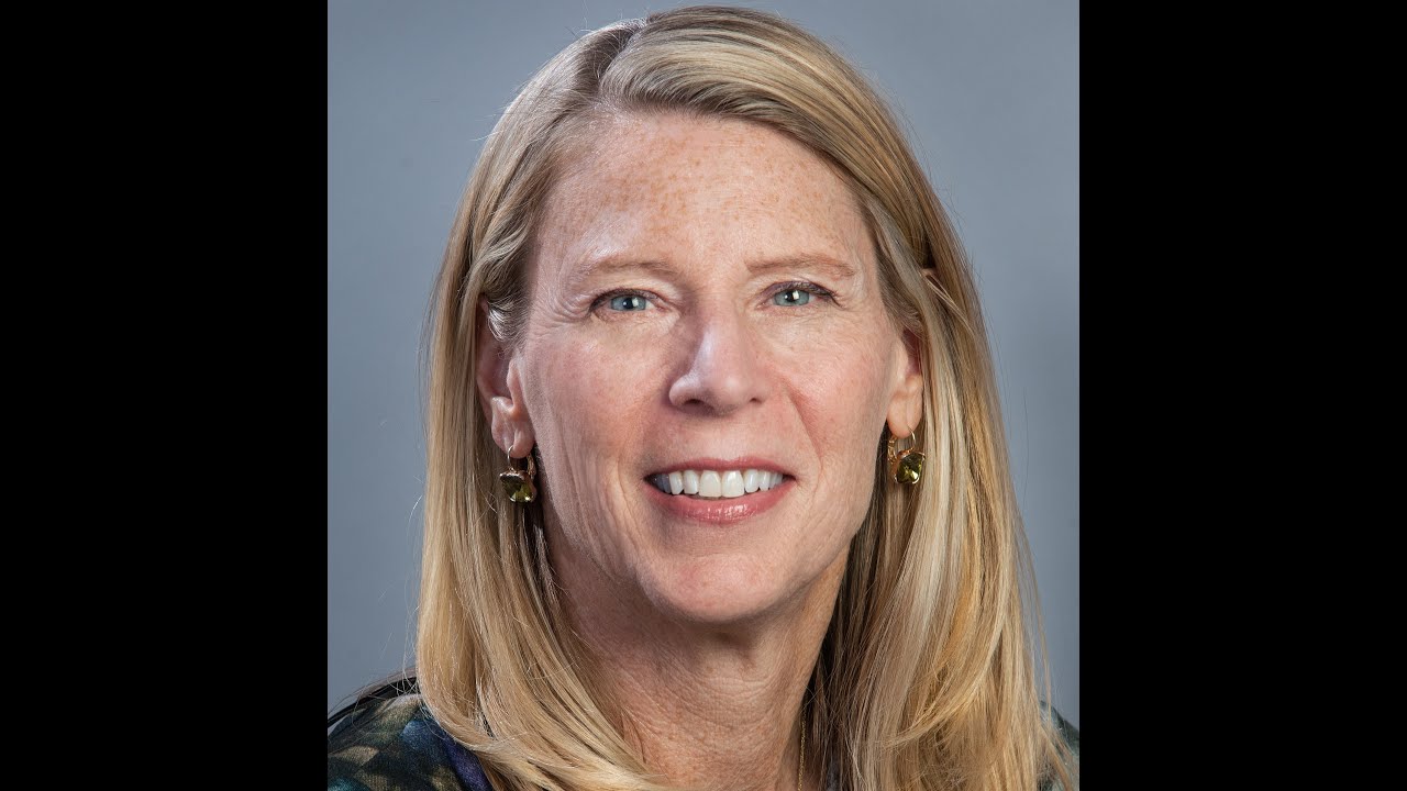 Lynn Berger interviews Carolyn Miles